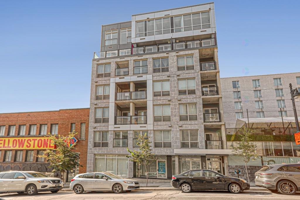 









2100


Boul. St-Laurent

, 601,
Montréal (Ville-Marie),




QC
H2X0E4

