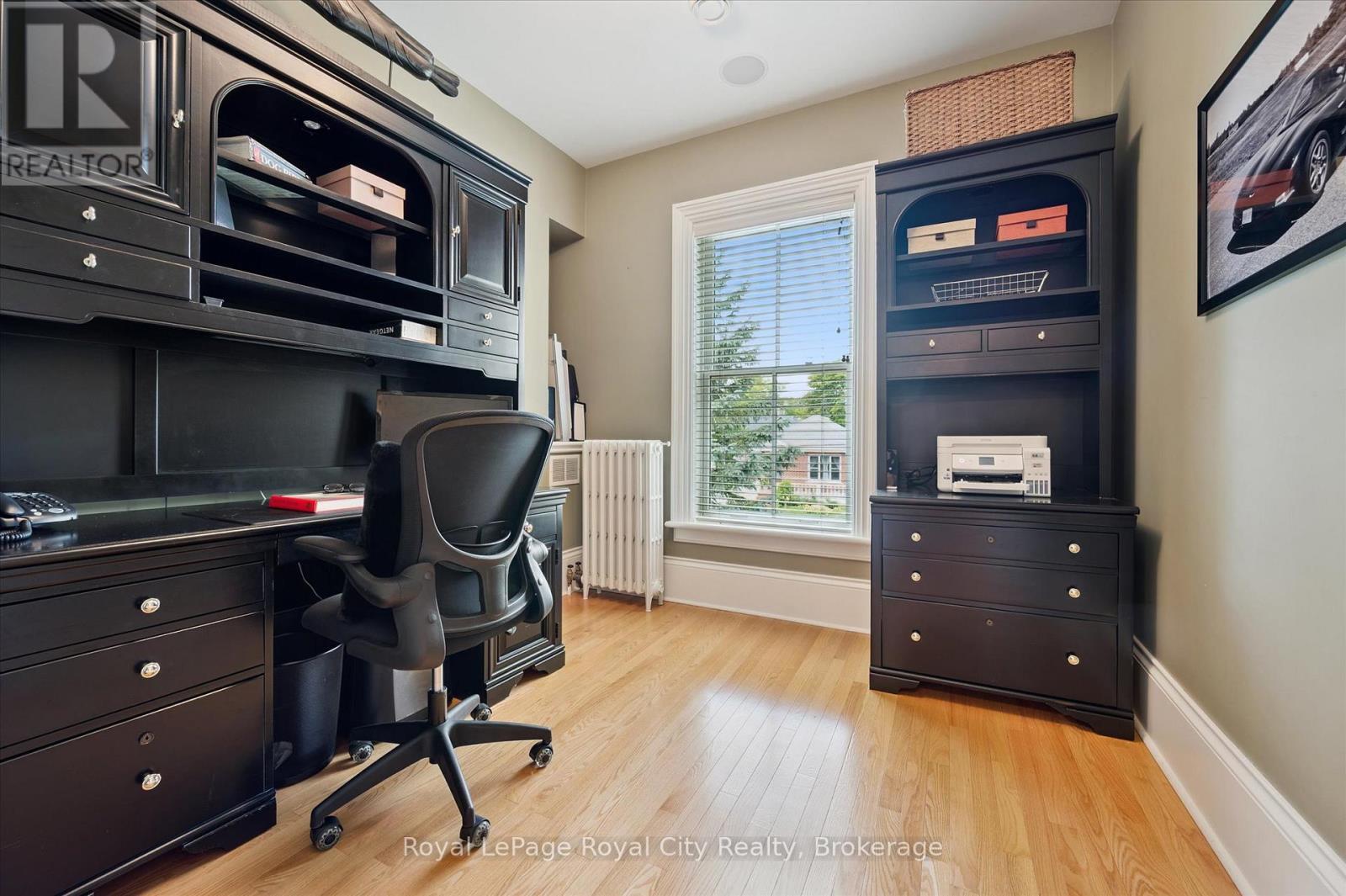 












66 GRANGE STREET

,
Guelph (St. George's),




Ontario
N1E2V2

