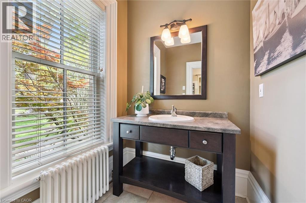 












66 GRANGE Street

,
Guelph,




Ontario
N1E2V2


