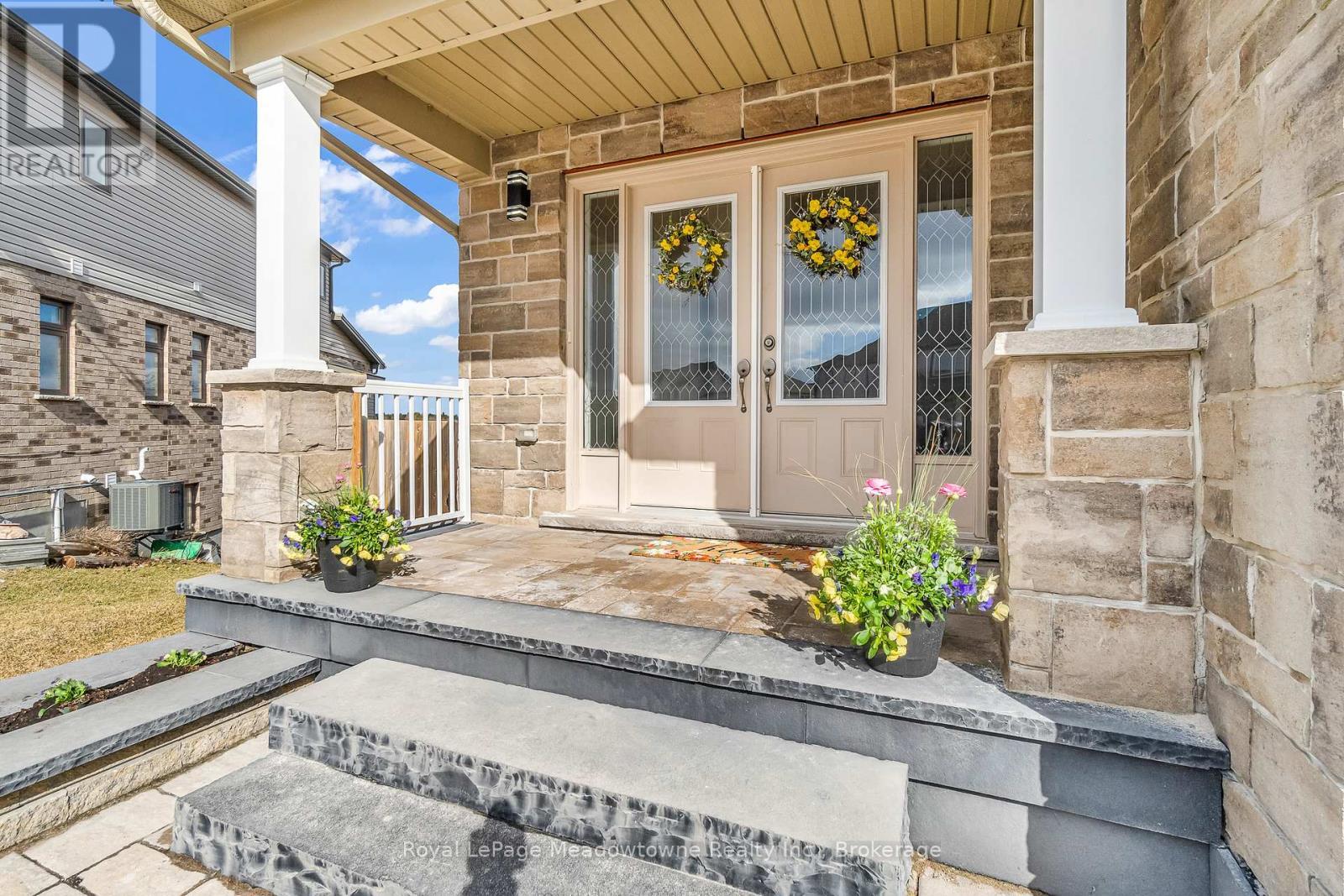 












75 NORMA CRESCENT

,
Guelph (Victoria North),




Ontario
N1E0K6

