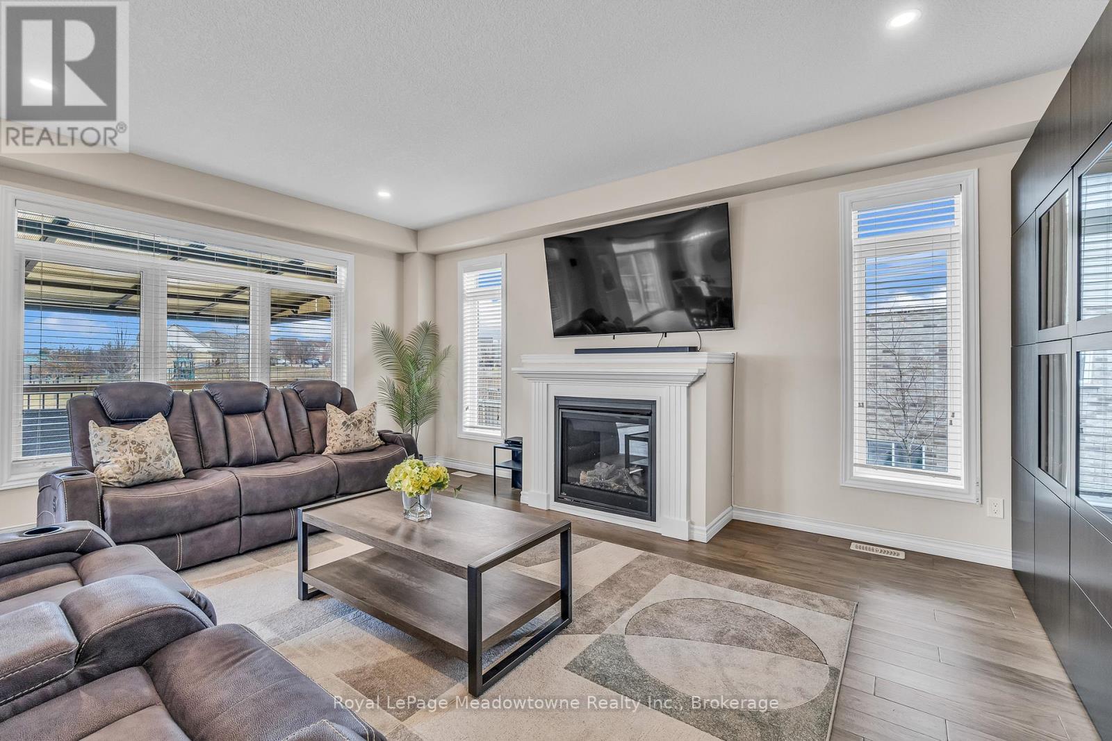 












75 NORMA CRESCENT

,
Guelph (Victoria North),




Ontario
N1E0K6

