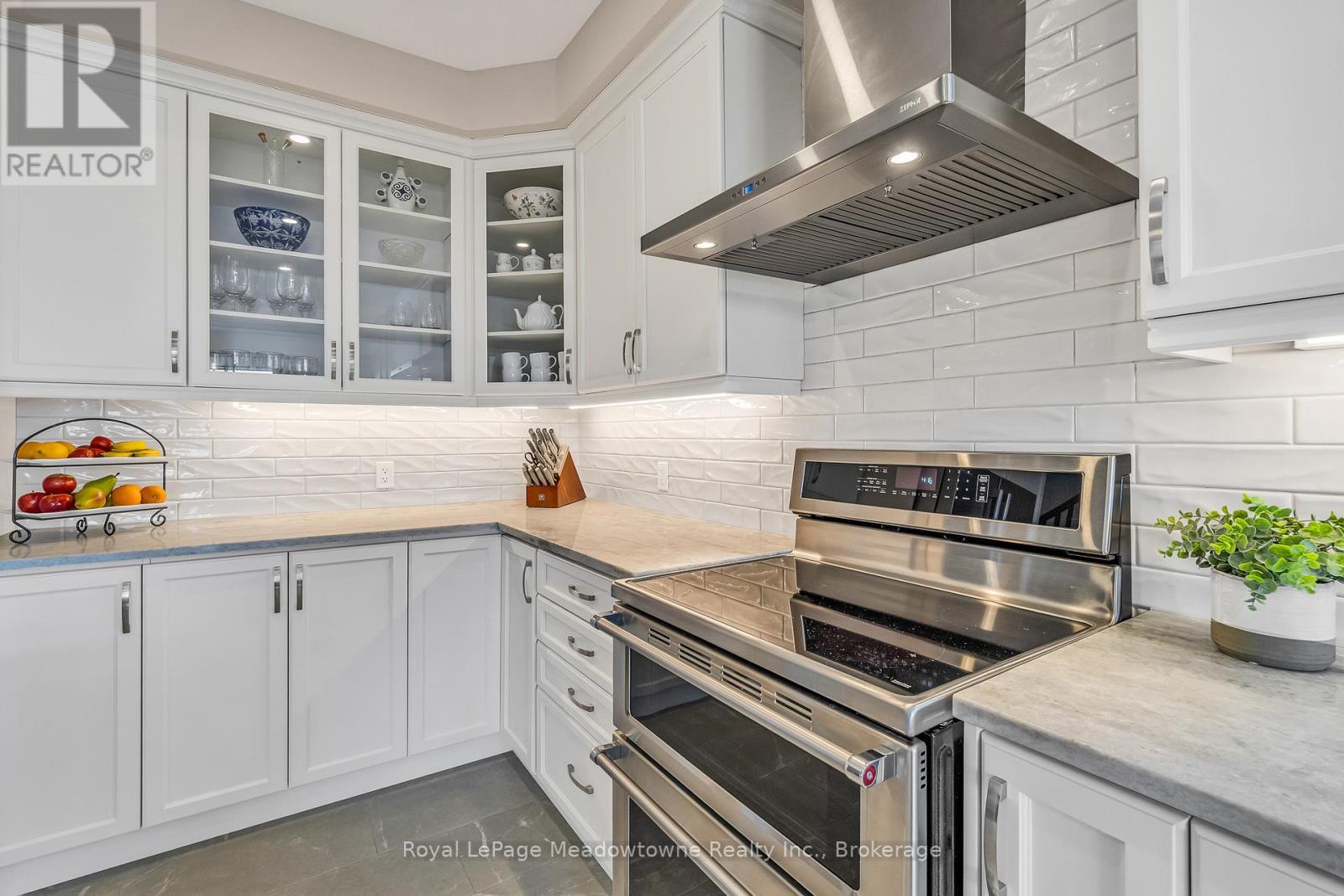 












75 NORMA CRESCENT

,
Guelph (Victoria North),




Ontario
N1E0K6

