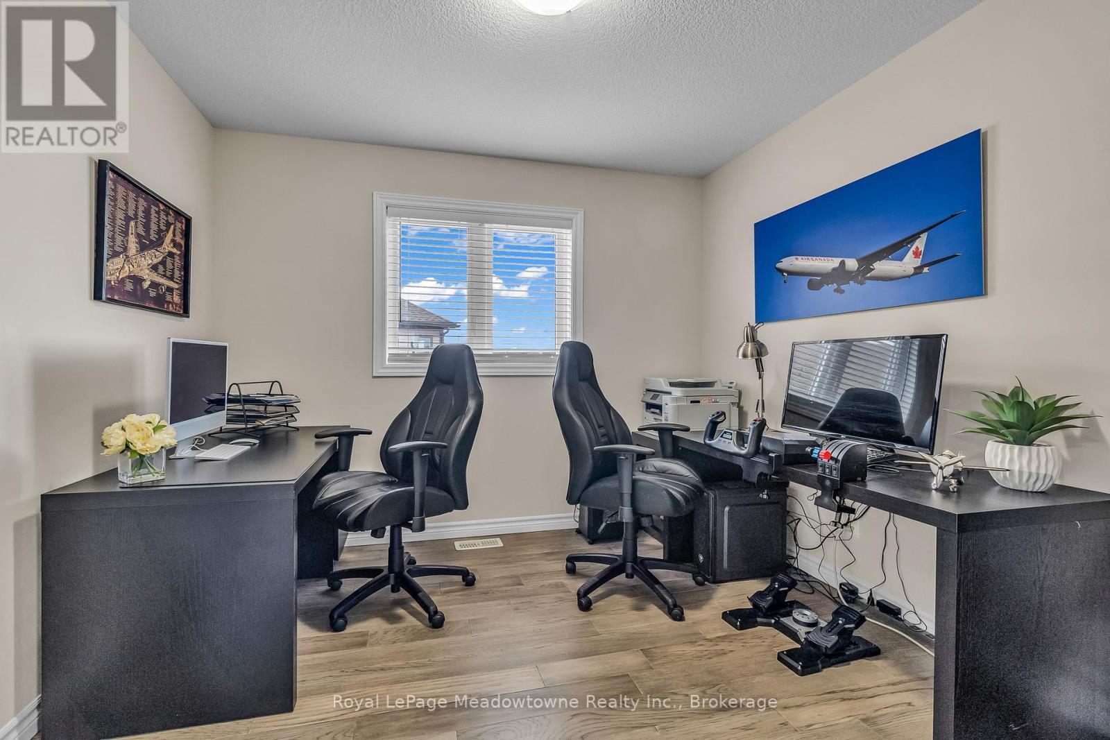 












75 NORMA CRESCENT

,
Guelph (Victoria North),




Ontario
N1E0K6

