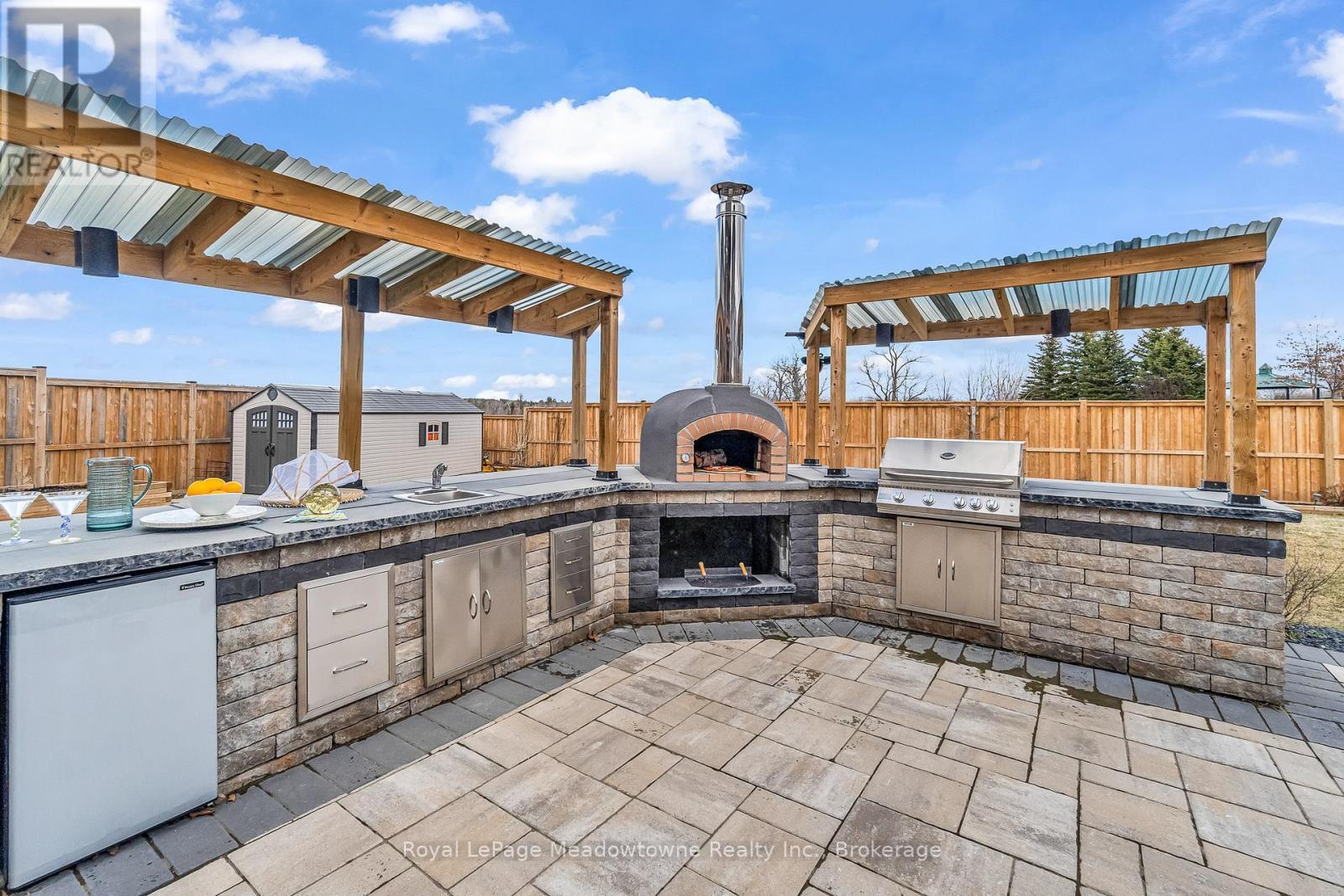 












75 NORMA CRESCENT

,
Guelph (Victoria North),




Ontario
N1E0K6

