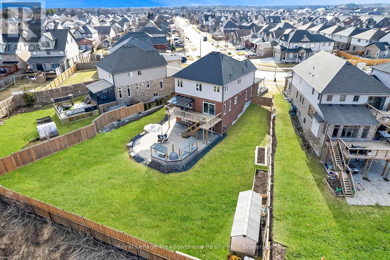 












75 NORMA CRESCENT

,
Guelph (Victoria North),




Ontario
N1E0K6

