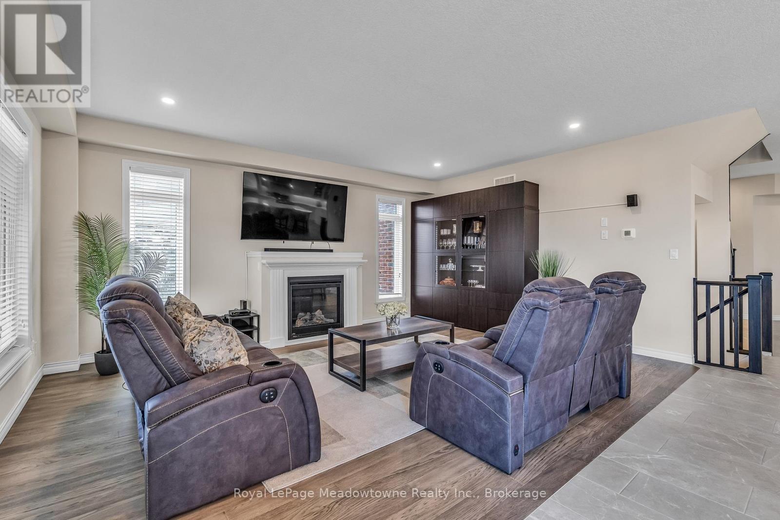 












75 NORMA CRESCENT

,
Guelph (Victoria North),




Ontario
N1E0K6

