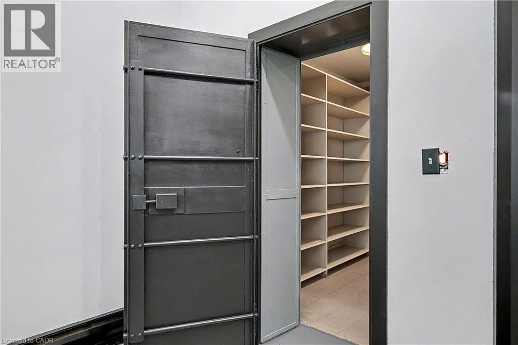 












19 KING Street E Unit# 2

,
Kitchener,




Ontario
N2G2K4

