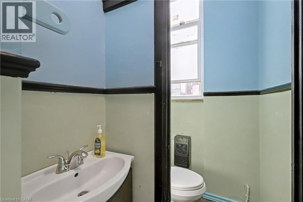 












19 KING Street E Unit# 2

,
Kitchener,




Ontario
N2G2K4

