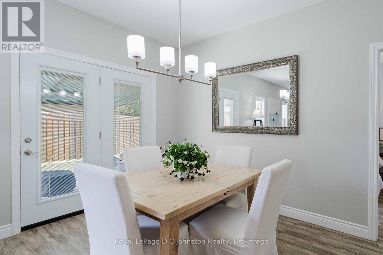 












221 GRENVILLE STREET S

,
Saugeen Shores,




Ontario
N0H2L0

