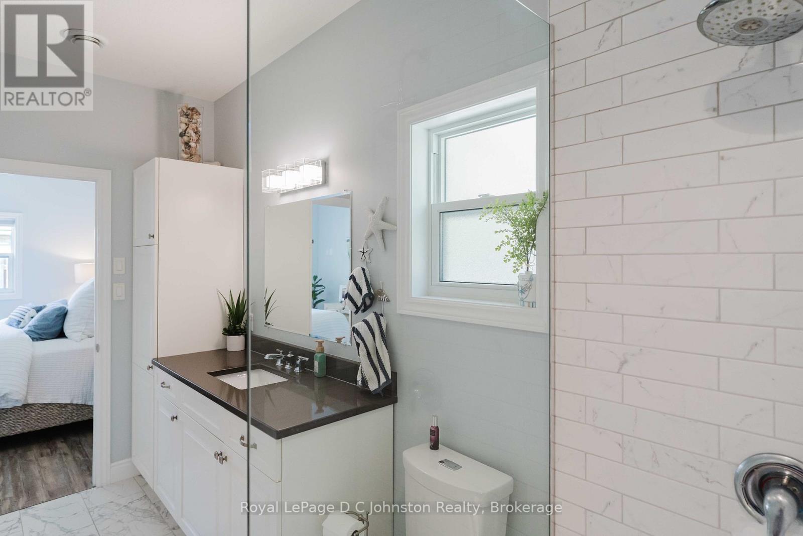












221 GRENVILLE STREET S

,
Saugeen Shores,




Ontario
N0H2L0

