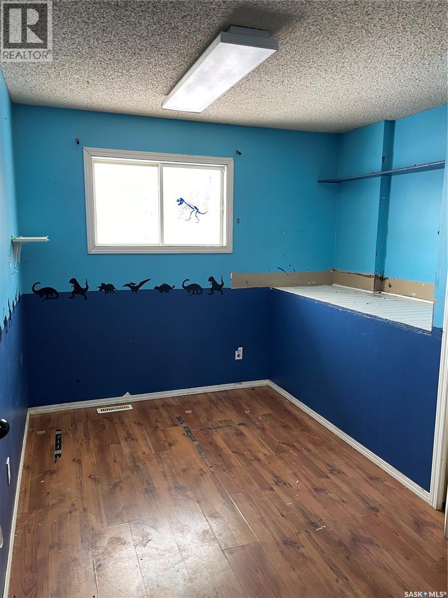 












137 1st STREET W

,
Pierceland,




Saskatchewan
S0M2K0

