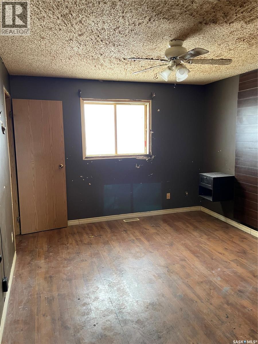 












137 1st STREET W

,
Pierceland,




Saskatchewan
S0M2K0

