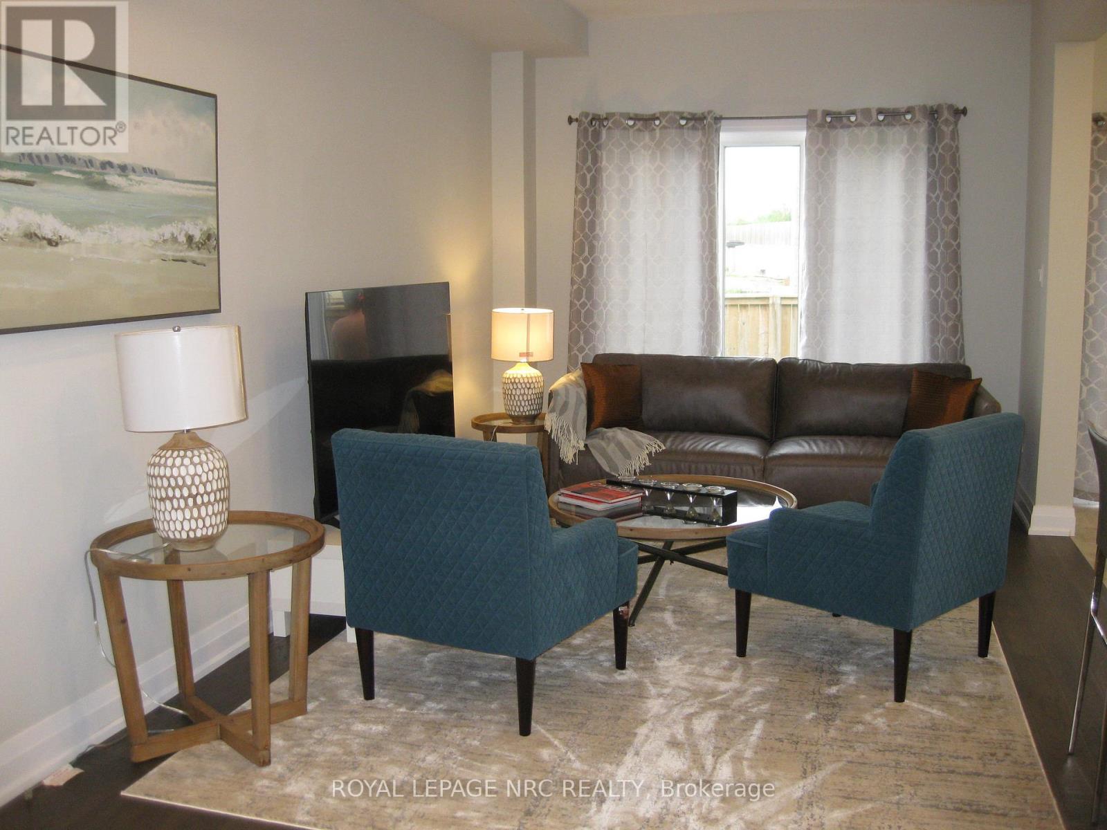 












4839 PETTIT AVENUE

,
Niagara Falls (Morrison),




Ontario
L2E0B7

