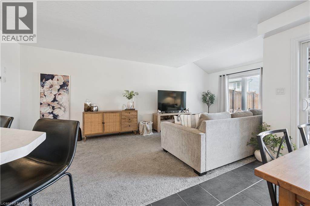 












26 ISAAC Street

,
Elmira,




Ontario
N3B0E2

