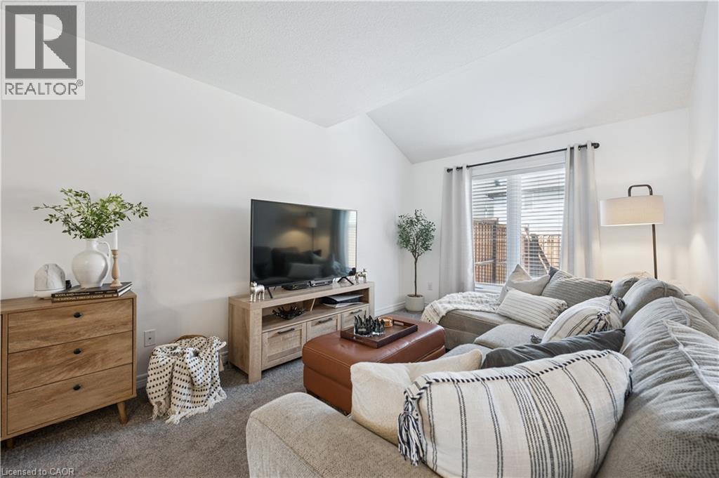 












26 ISAAC Street

,
Elmira,




Ontario
N3B0E2

