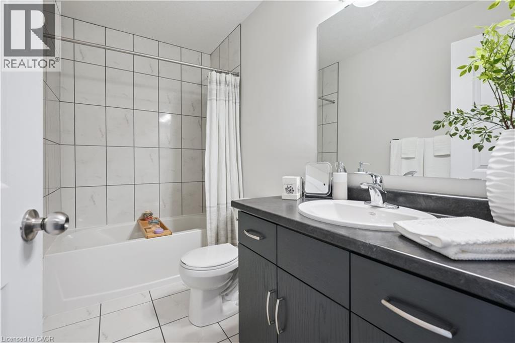 












26 ISAAC Street

,
Elmira,




Ontario
N3B0E2

