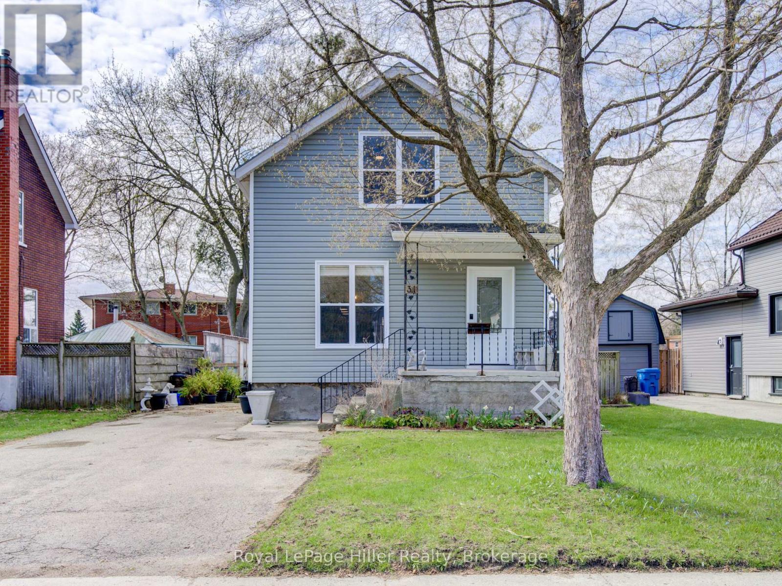 












31 NORFOLK STREET

,
Stratford,




Ontario
N5A3Y6

