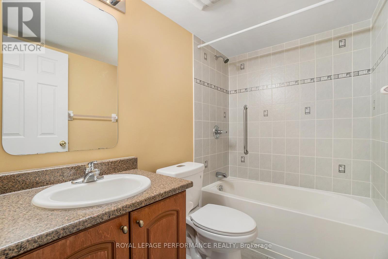 












270 TRAIL SIDE CIRCLE

,
Ottawa,




Ontario
K4A5B1

