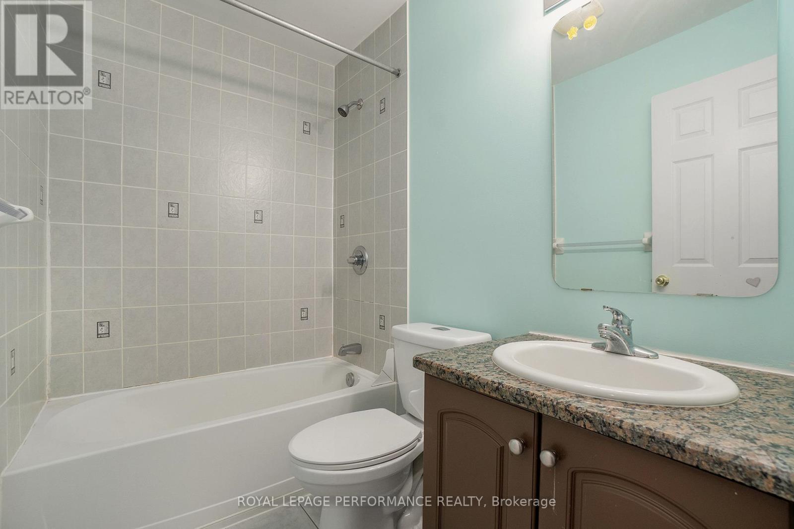 












270 TRAIL SIDE CIRCLE

,
Ottawa,




Ontario
K4A5B1

