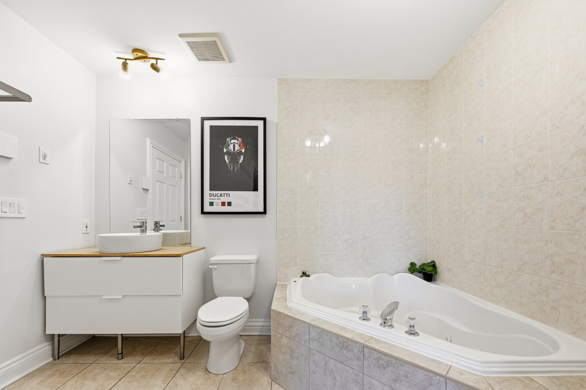 









6712


Rue Marie-Guyart

,
Montréal (LaSalle),




QC
H8N3H5

