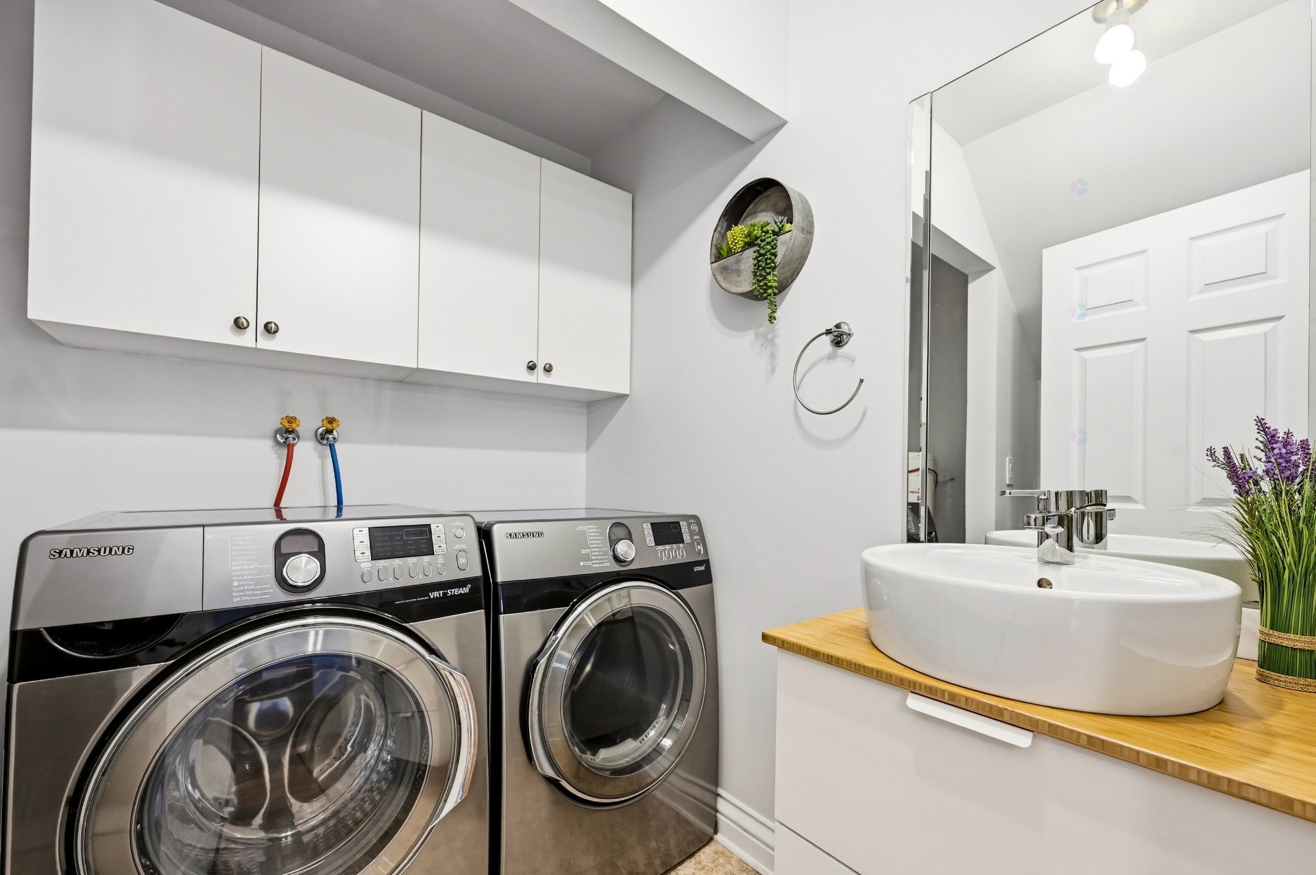 









6712


Rue Marie-Guyart

,
Montréal (LaSalle),




QC
H8N3H5

