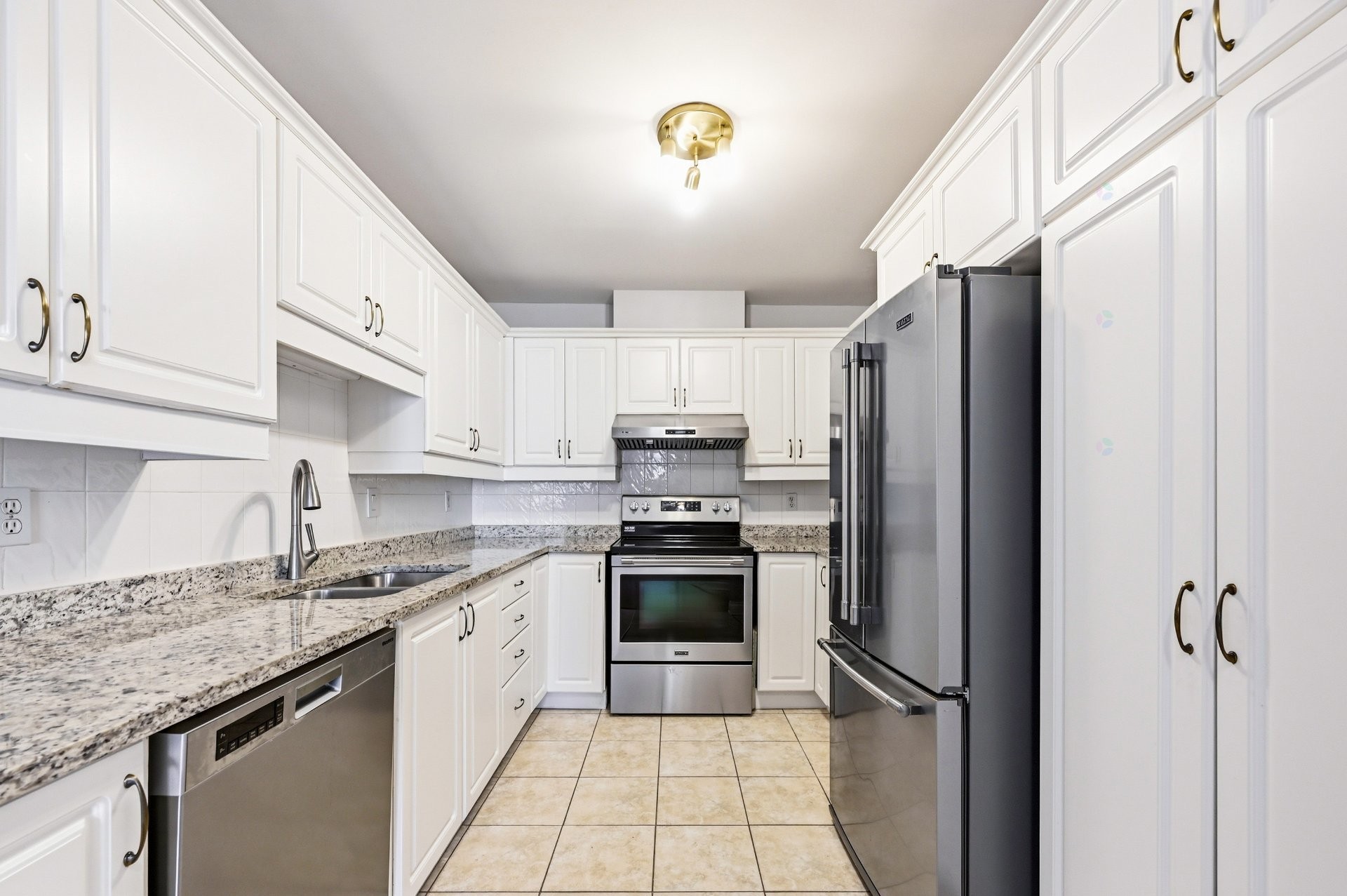









6712


Rue Marie-Guyart

,
Montréal (LaSalle),




QC
H8N3H5

