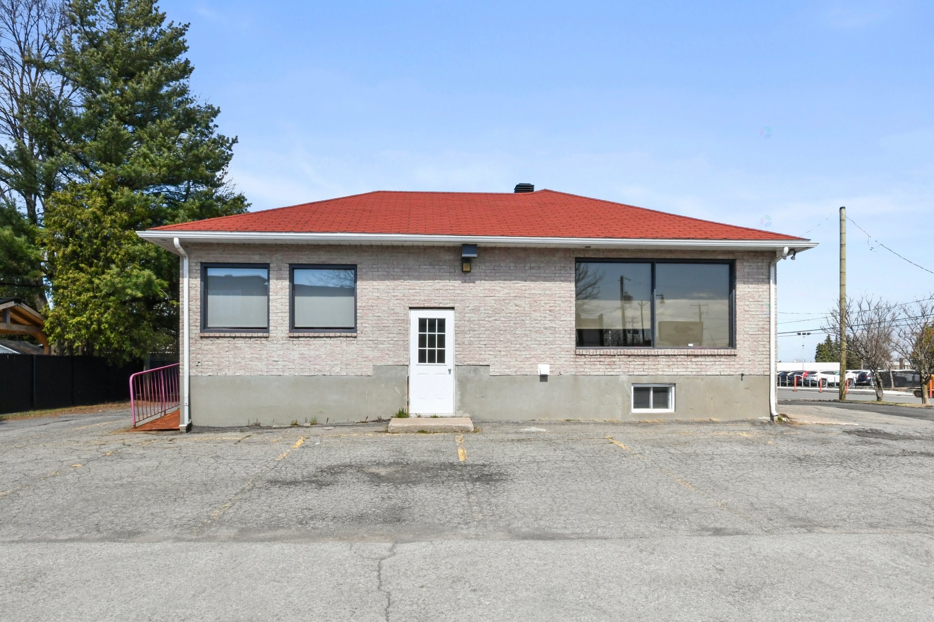 









585


Rue Notre-Dame

,
Repentigny (Repentigny),




QC
J6A2V2

