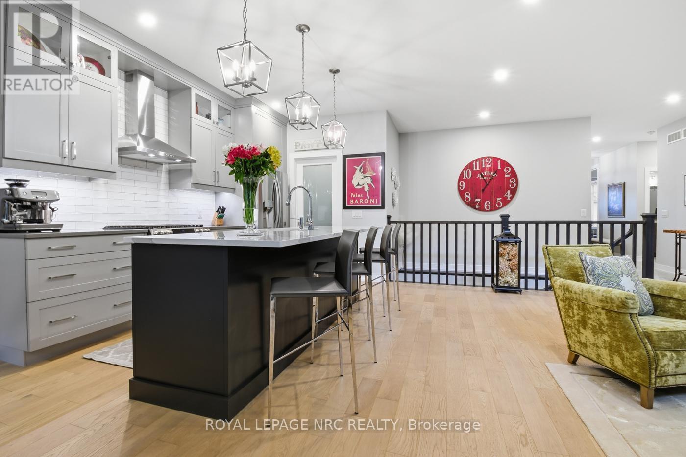 












14 - 30 POWER GLEN ROAD

,
St. Catharines (Rykert/Vansickle),







Ontario
L2R0E3

