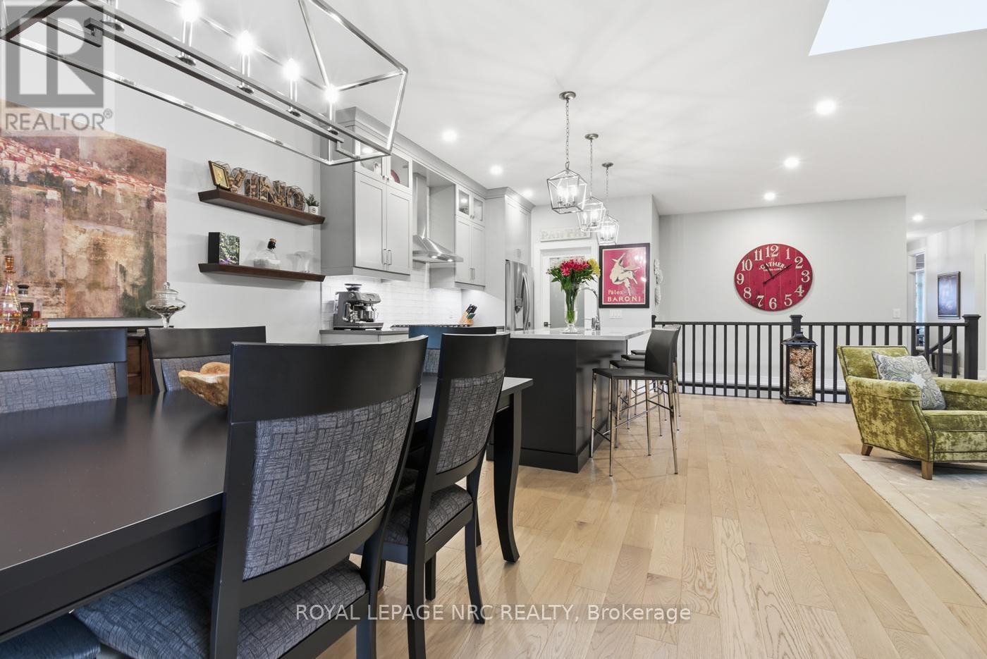 












14 - 30 POWER GLEN ROAD

,
St. Catharines (Rykert/Vansickle),







Ontario
L2R0E3

