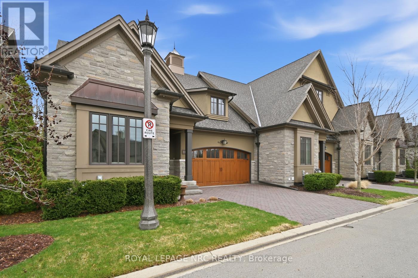 












14 - 30 POWER GLEN ROAD

,
St. Catharines (Rykert/Vansickle),







Ontario
L2R0E3

