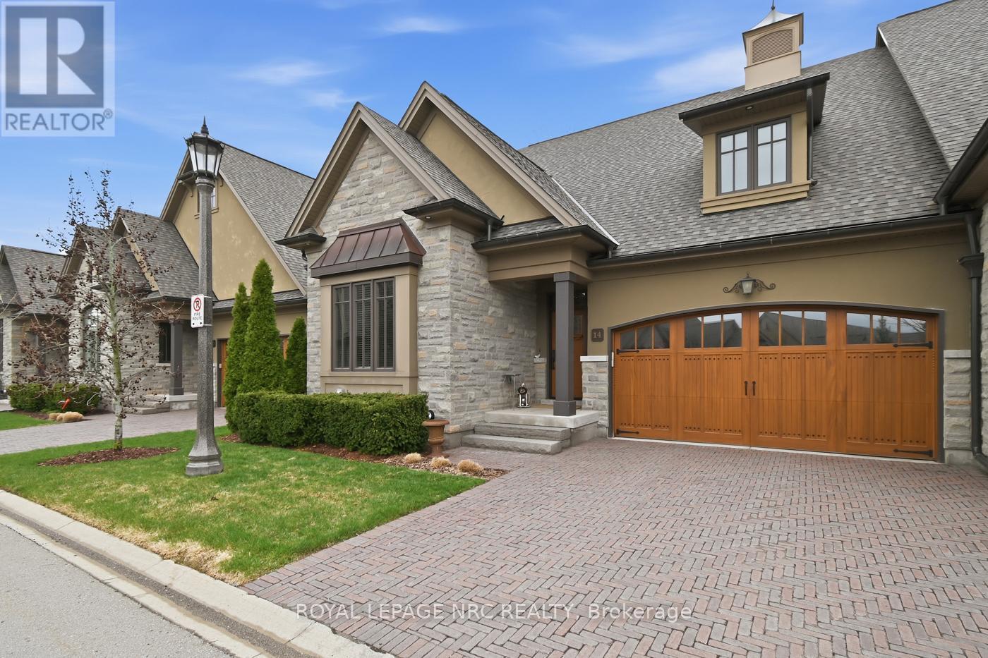 












14 - 30 POWER GLEN ROAD

,
St. Catharines (Rykert/Vansickle),







Ontario
L2R0E3

