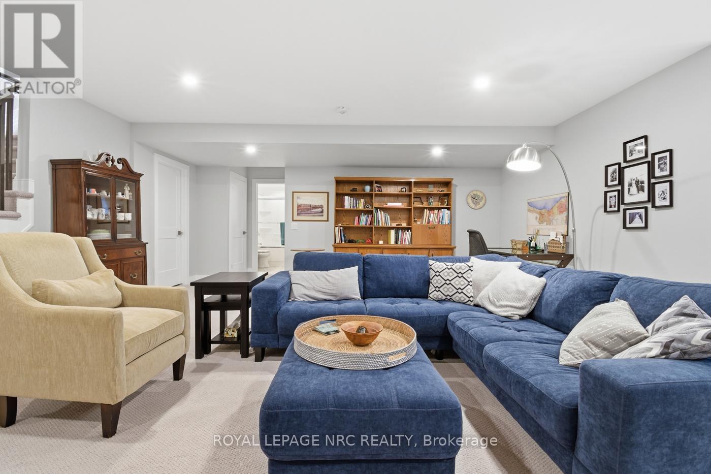 












14 - 30 POWER GLEN ROAD

,
St. Catharines (Rykert/Vansickle),







Ontario
L2R0E3

