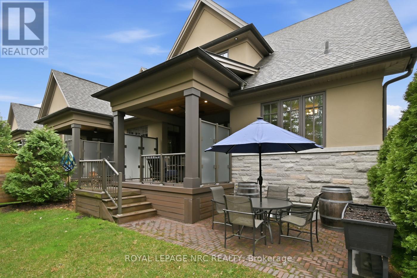 












14 - 30 POWER GLEN ROAD

,
St. Catharines (Rykert/Vansickle),







Ontario
L2R0E3

