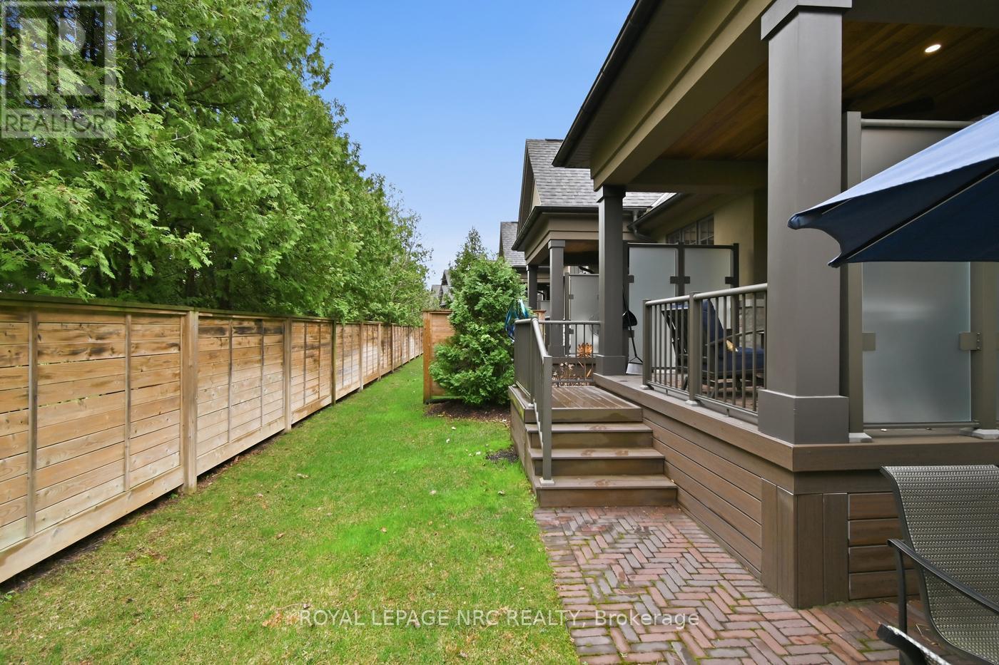 












14 - 30 POWER GLEN ROAD

,
St. Catharines (Rykert/Vansickle),







Ontario
L2R0E3

