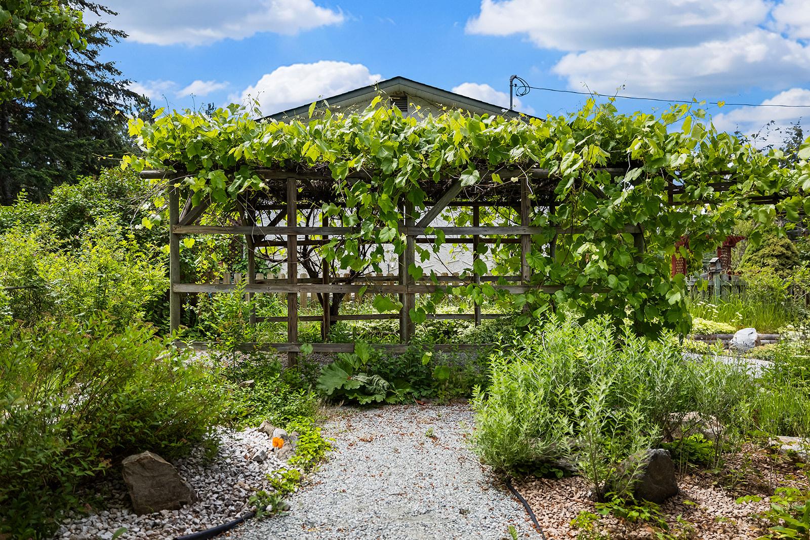









2085


Ruby

Road,
Kelowna,




BC
V1W 4B9

