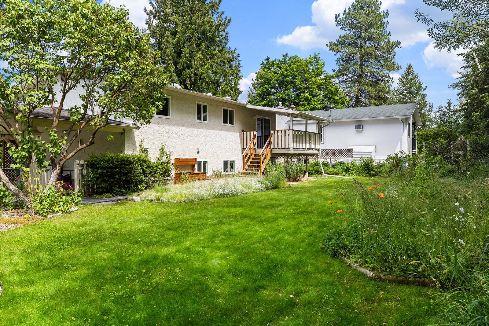 









2085


Ruby

Road,
Kelowna,




BC
V1W 4B9

