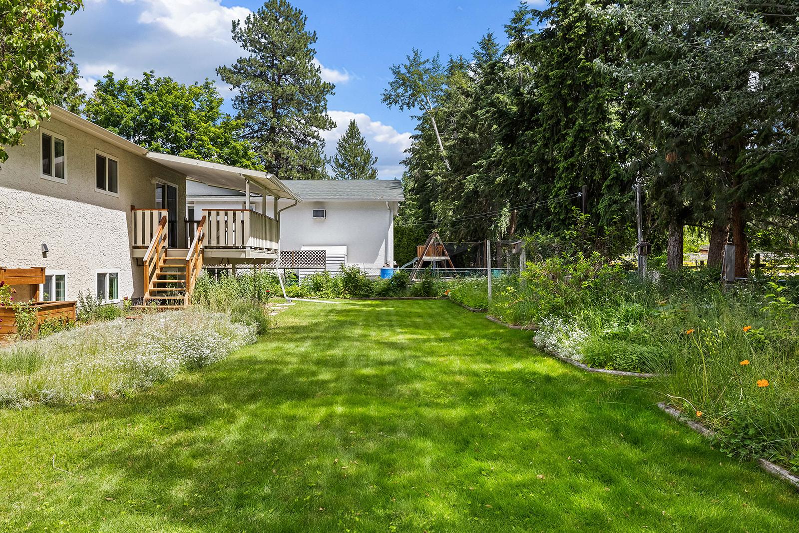 









2085


Ruby

Road,
Kelowna,




BC
V1W 4B9

