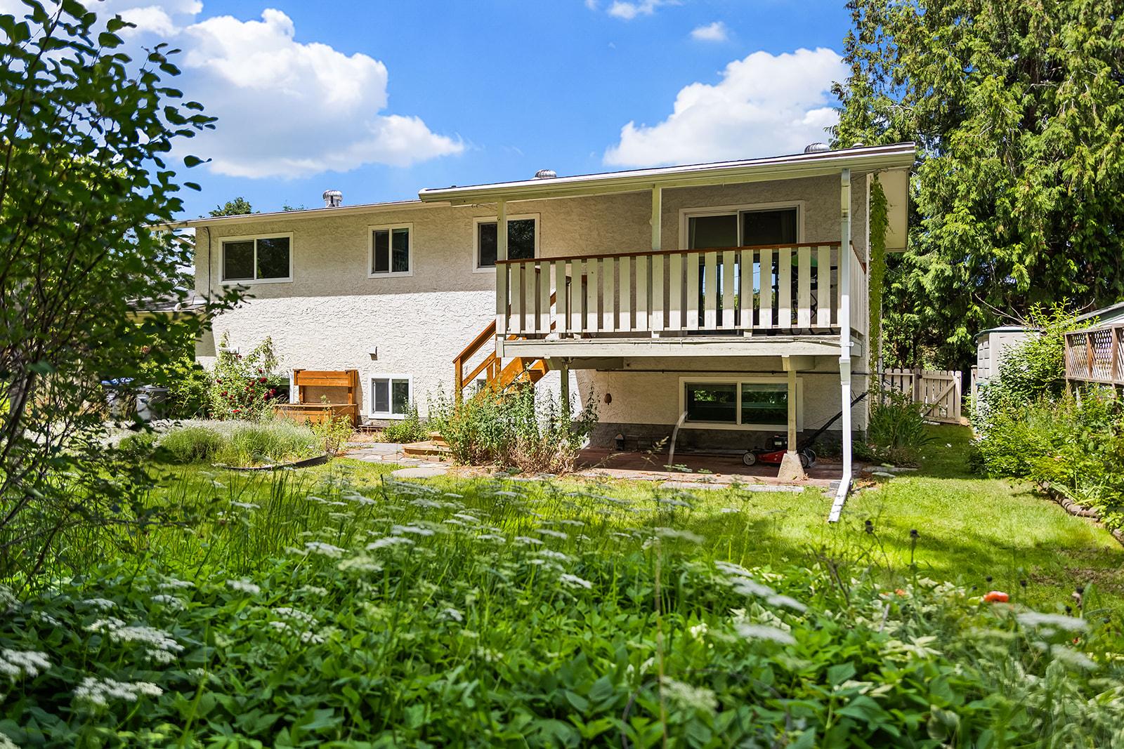 









2085


Ruby

Road,
Kelowna,




BC
V1W 4B9

