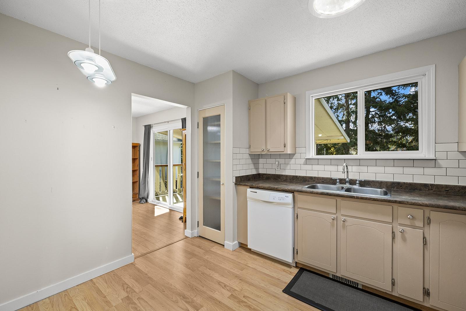 









2085


Ruby

Road,
Kelowna,




BC
V1W 4B9

