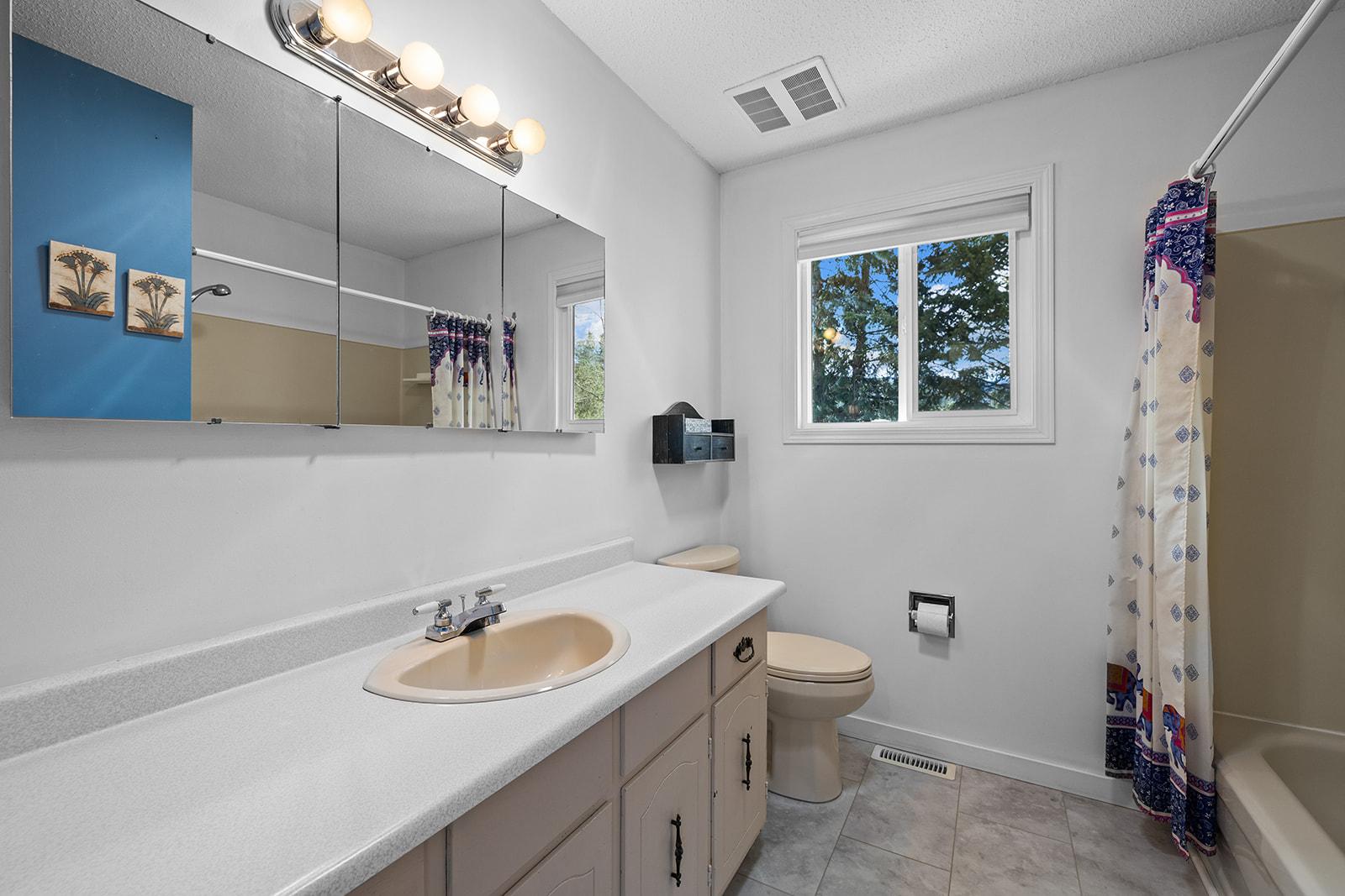 









2085


Ruby

Road,
Kelowna,




BC
V1W 4B9


