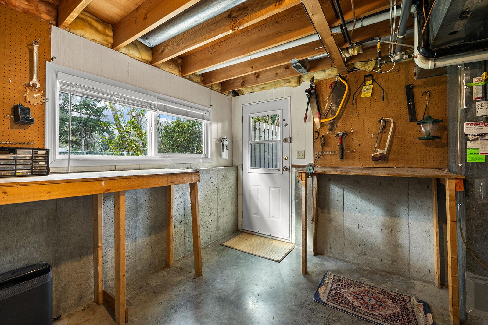 









2085


Ruby

Road,
Kelowna,




BC
V1W 4B9

