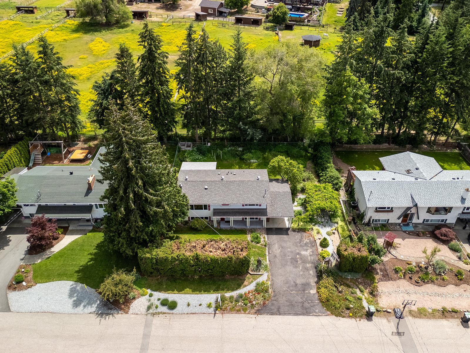









2085


Ruby

Road,
Kelowna,




BC
V1W 4B9

