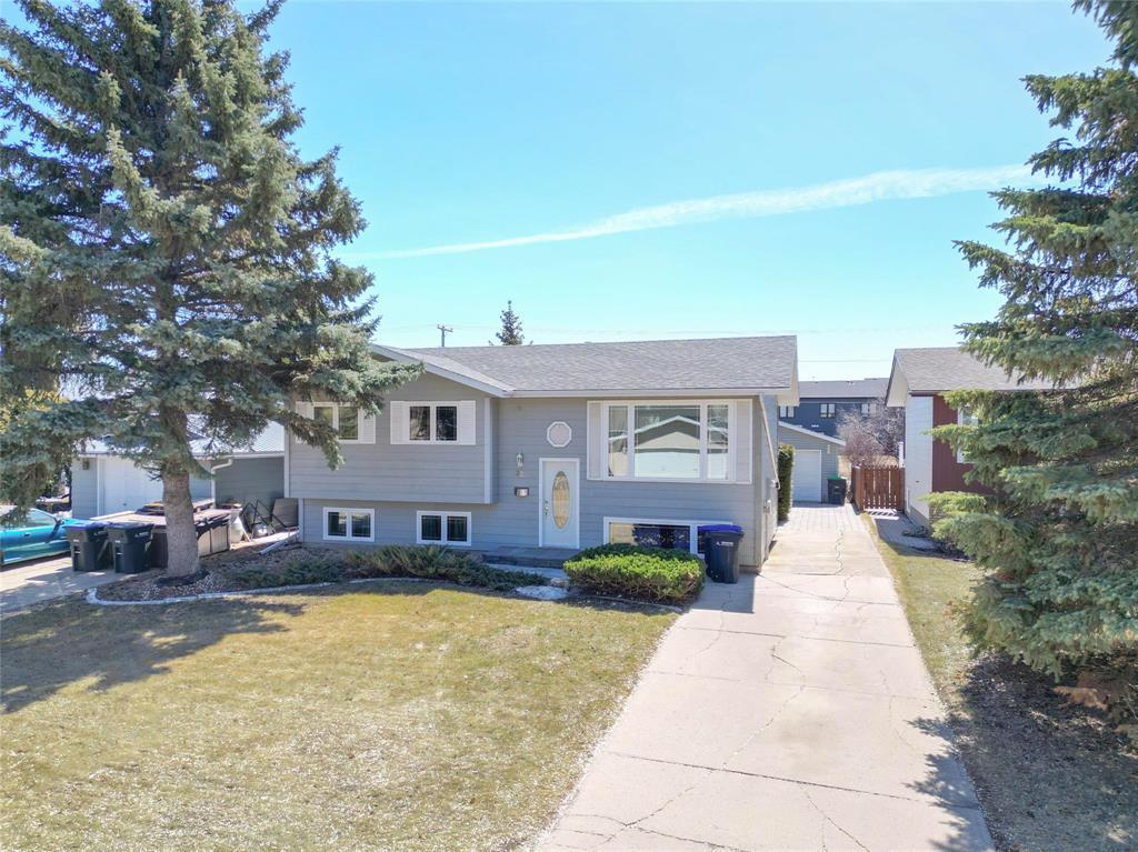 












22 Marquis Crescent

,
Brandon,




Manitoba
R7B3R9

