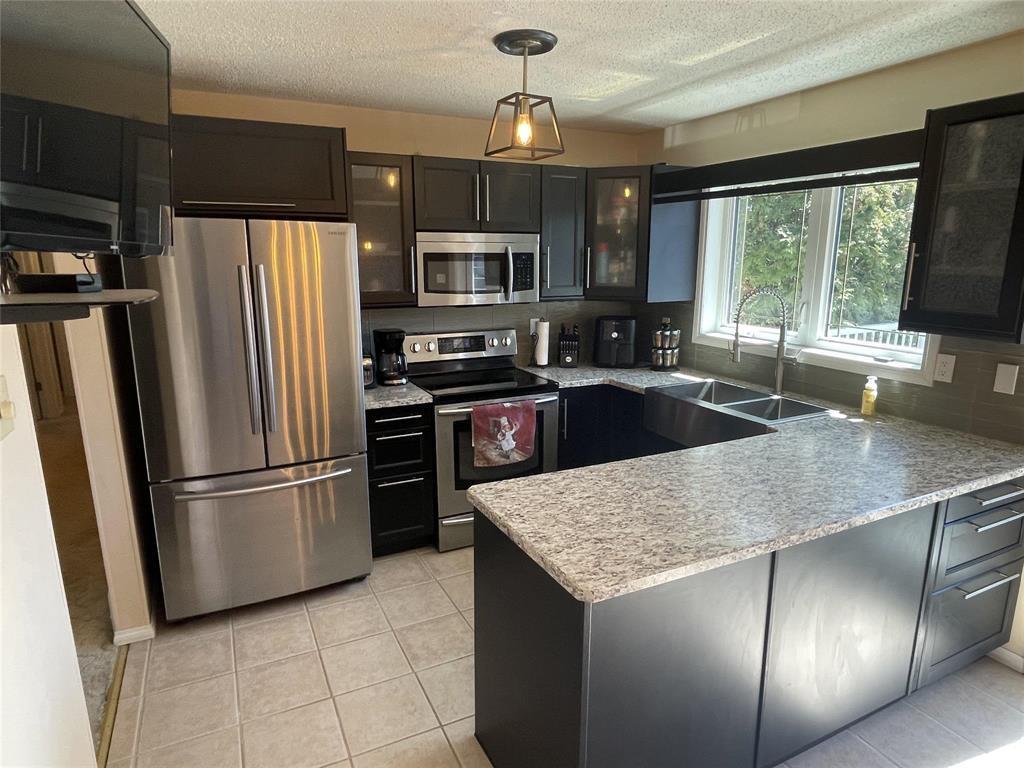 












22 Marquis Crescent

,
Brandon,




Manitoba
R7B3R9

