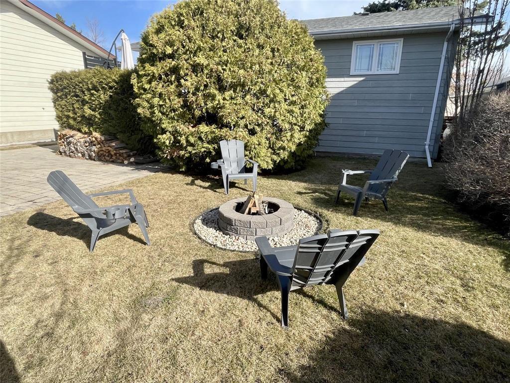 












22 Marquis Crescent

,
Brandon,




Manitoba
R7B3R9

