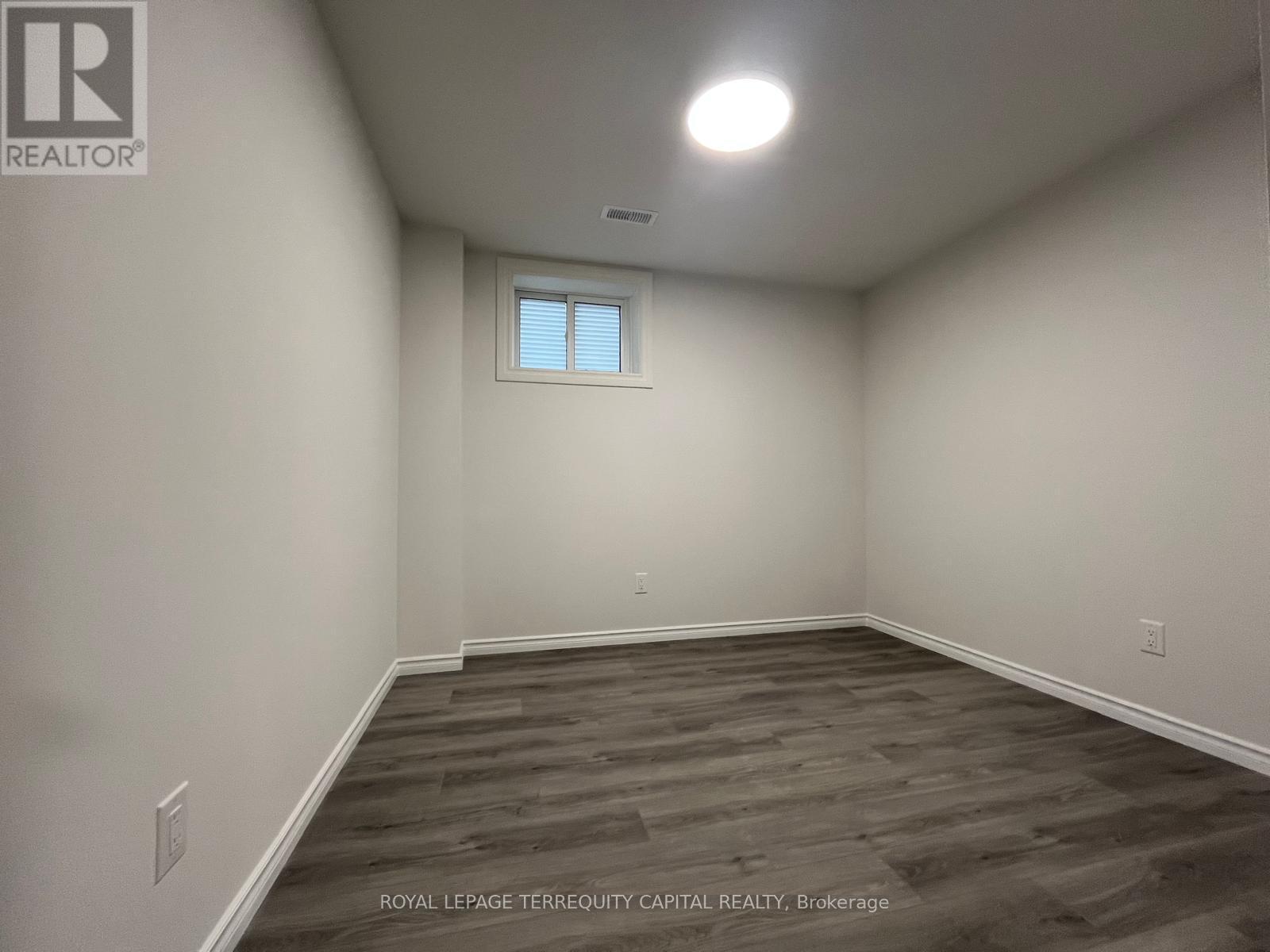 












2 - 1416 MAPLE ROAD

,
Innisfil,




Ontario
L9S1N1

