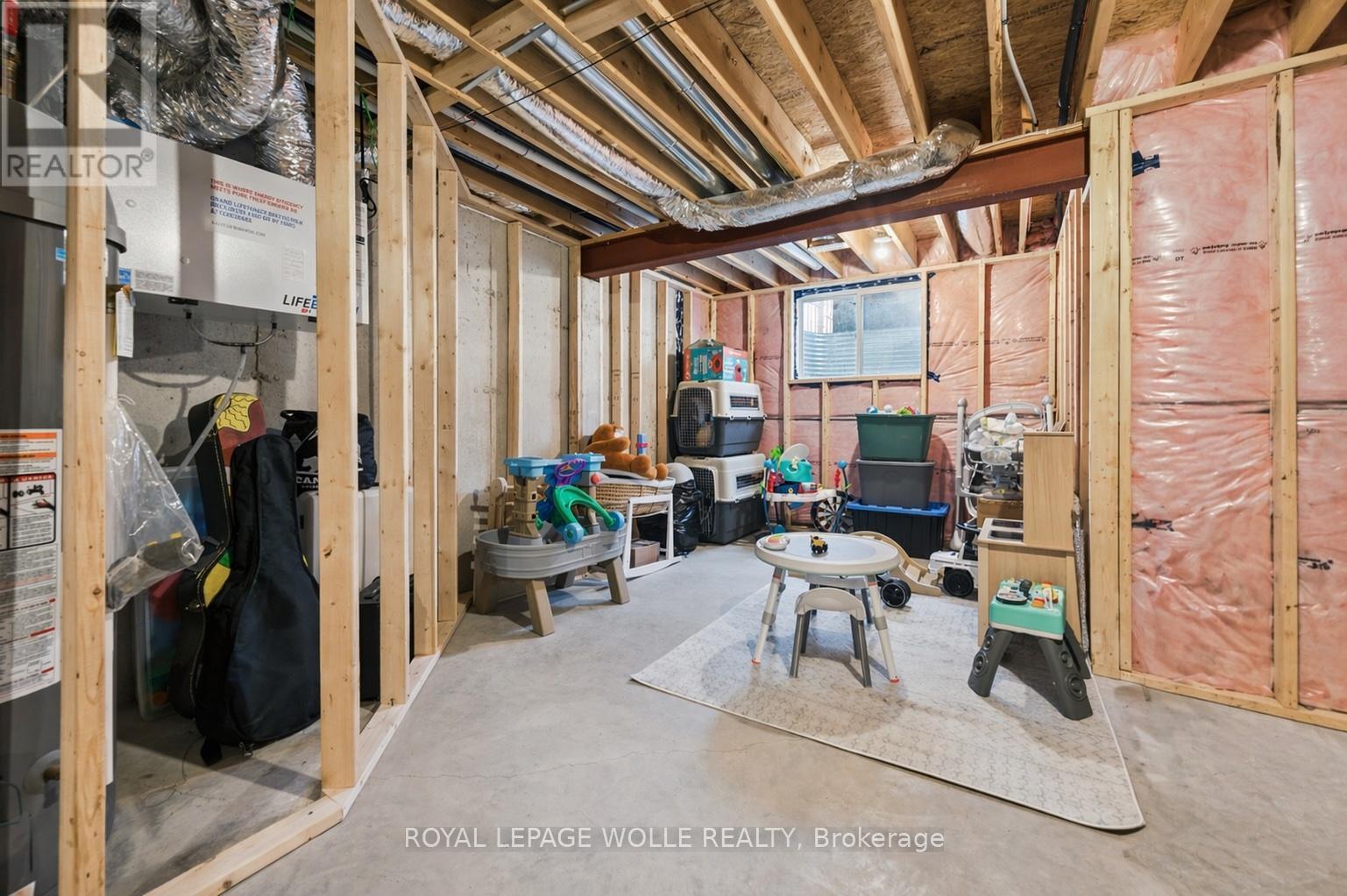 












26 ISAAC STREET

,
Woolwich,




Ontario
N3B0E2

