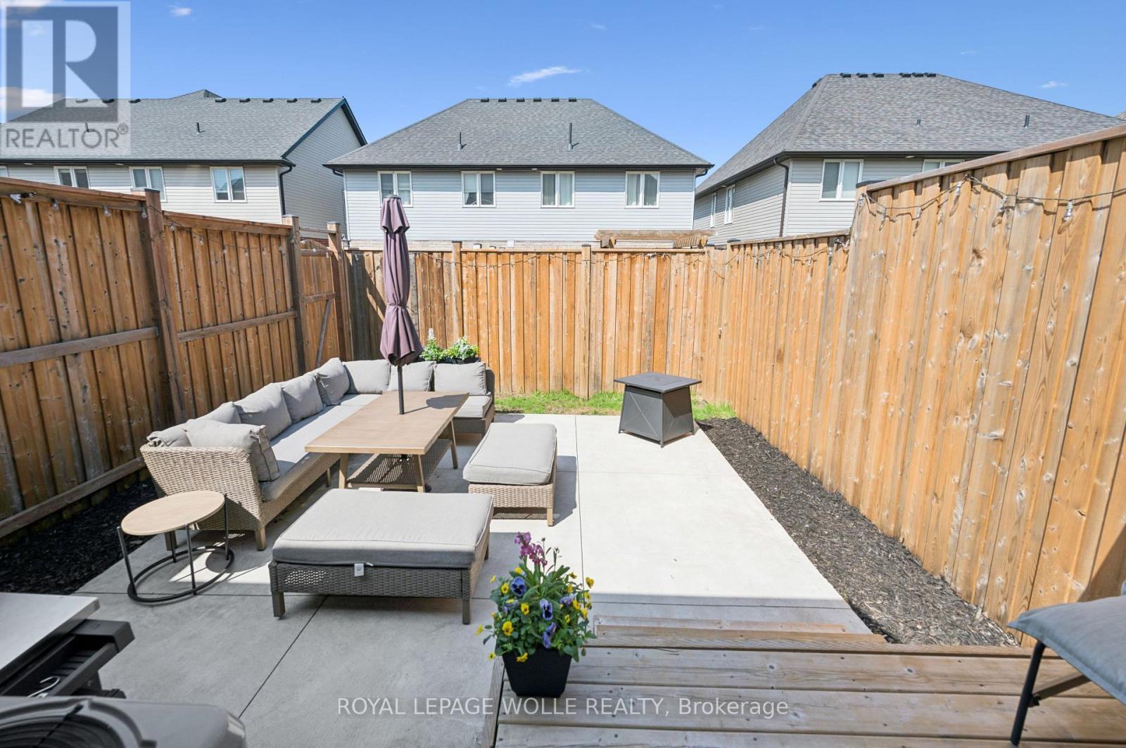 












26 ISAAC STREET

,
Woolwich,




Ontario
N3B0E2

