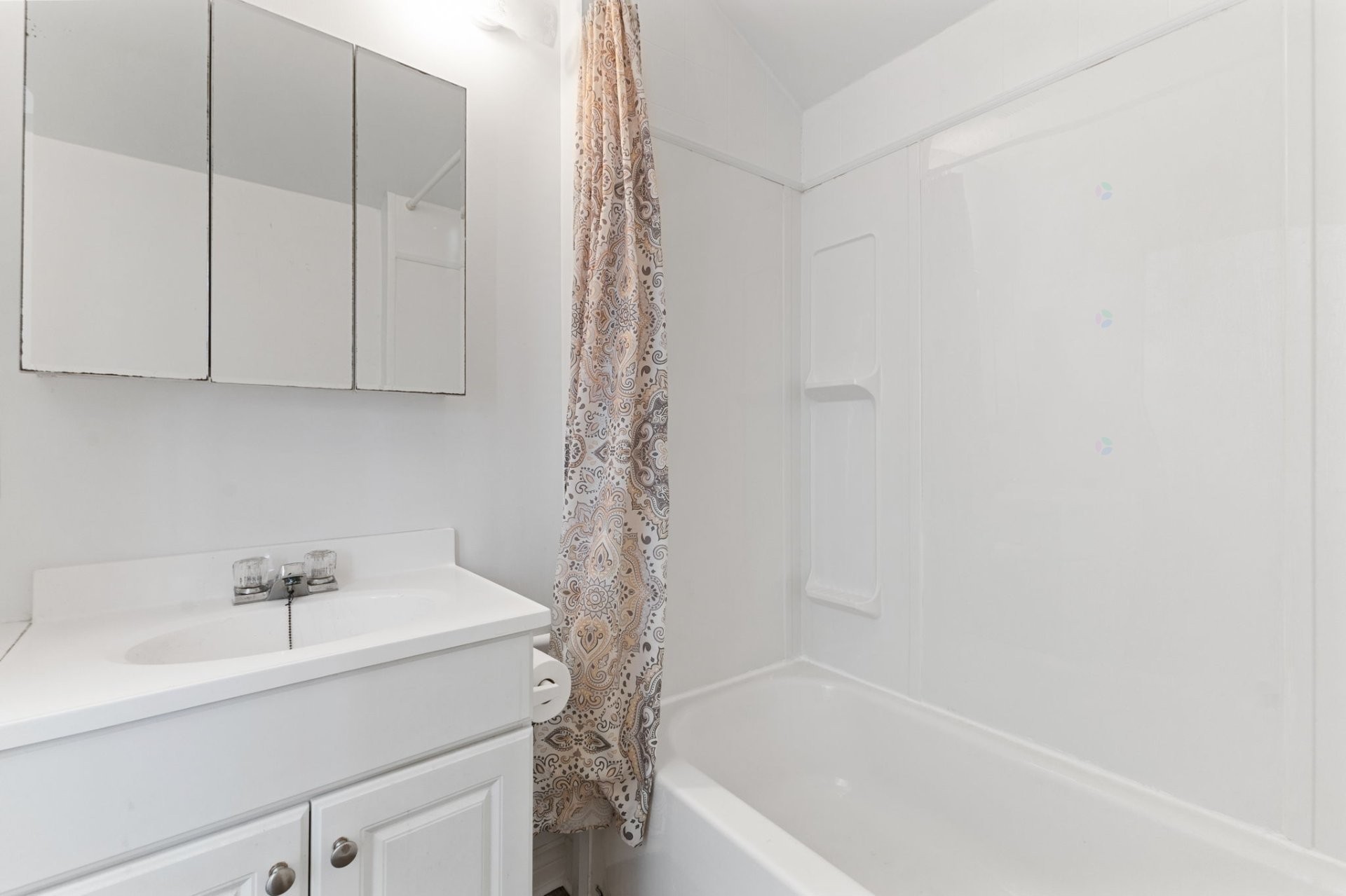 









162


Ch. Garden

,
Gatineau (Aylmer),




QC
J9H2B3

