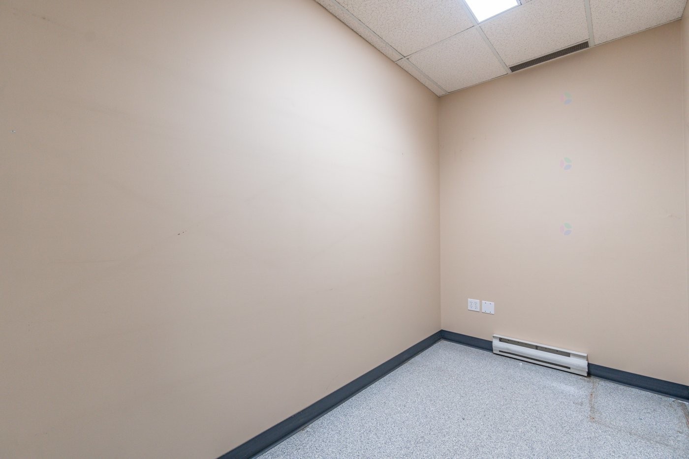 









786


Rue King E.

,
Sherbrooke (Fleurimont),




QC
J1G1C5

